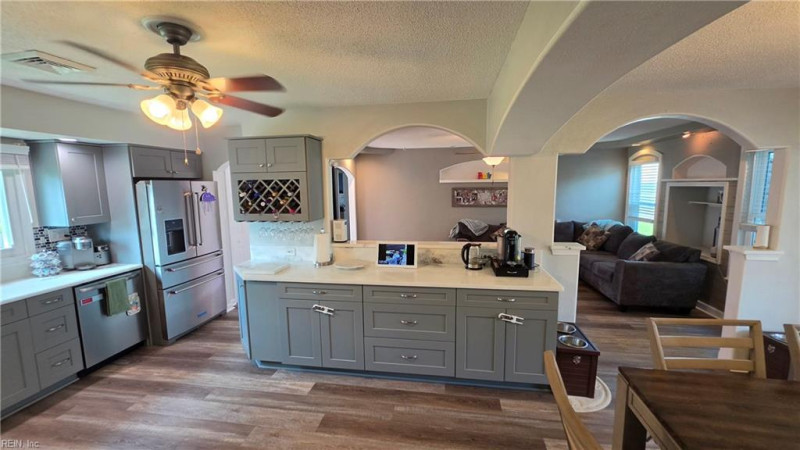 Photo 8 of 46 residential for sale in Virginia Beach virginia