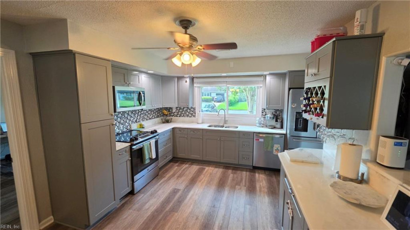 Photo 9 of 46 residential for sale in Virginia Beach virginia