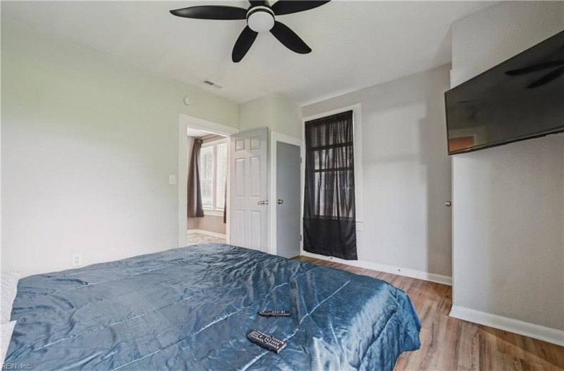 Photo 10 of 16 residential for sale in Newport News virginia