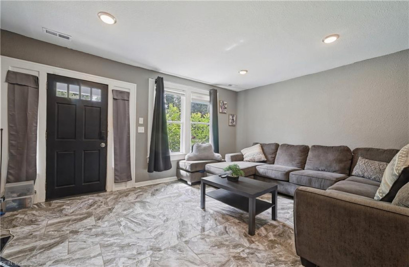 Photo 4 of 16 residential for sale in Newport News virginia