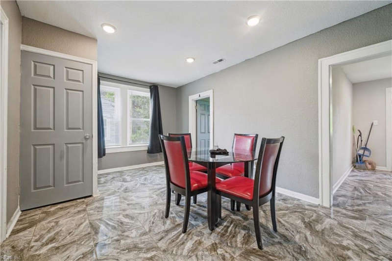 Photo 6 of 16 residential for sale in Newport News virginia