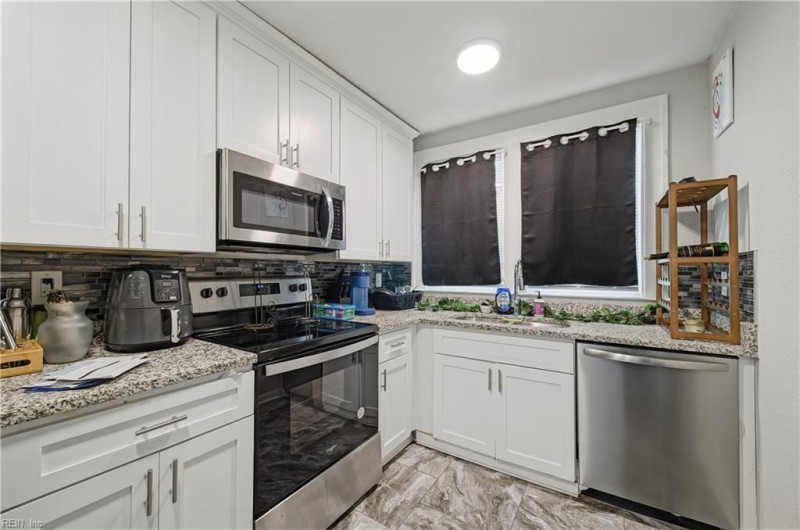 Photo 7 of 16 residential for sale in Newport News virginia