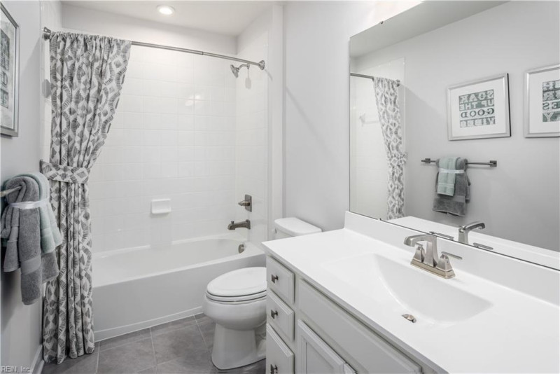 Photo 12 of 13 residential for sale in Franklin virginia