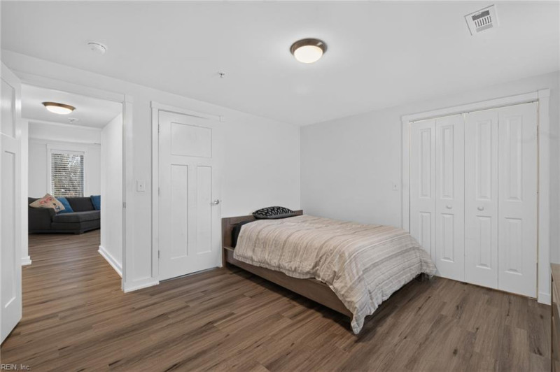 Photo 13 of 35 residential for sale in Norfolk virginia