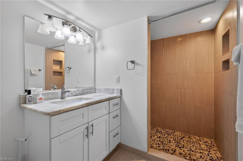 Photo 16 of 35 residential for sale in Norfolk virginia
