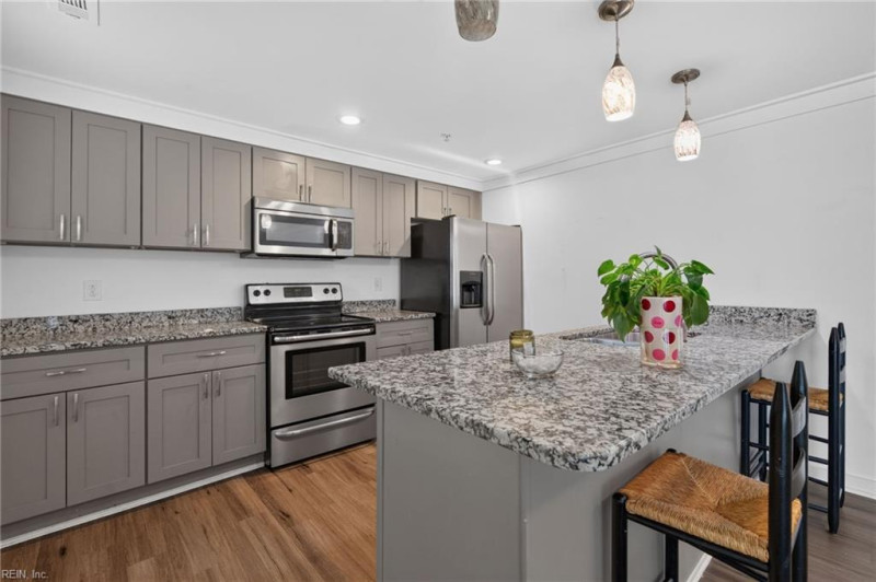 Photo 6 of 35 residential for sale in Norfolk virginia