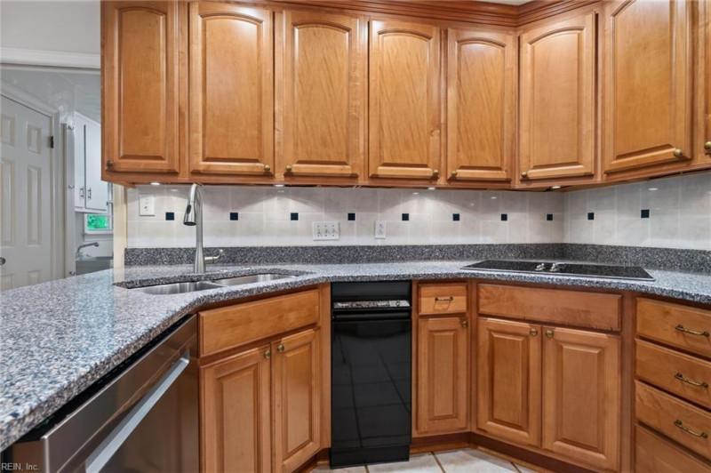 Photo 7 of 50 residential for sale in Virginia Beach virginia Photo 7 of 50 residential for sale in Virginia Beach virginia