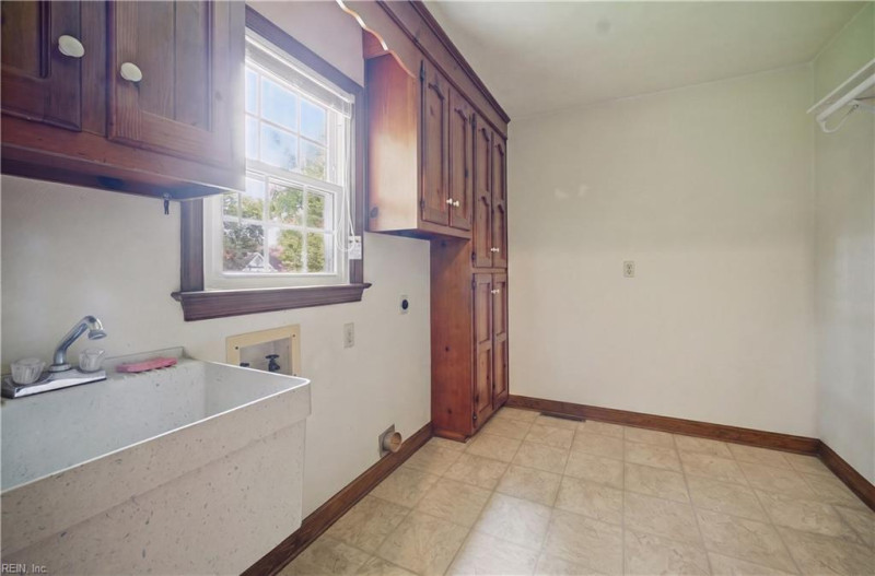 Photo 19 of 49 residential for sale in Virginia Beach virginia