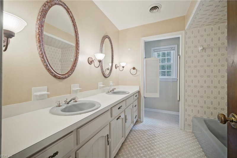 Photo 33 of 49 residential for sale in Virginia Beach virginia
