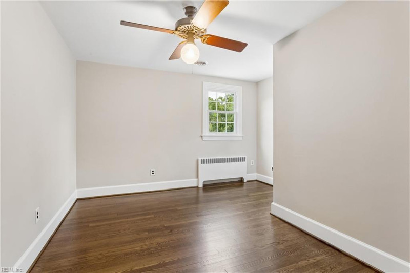 Photo 19 of 36 residential for sale in Hampton virginia Photo 19 of 36 residential for sale in Hampton virginia