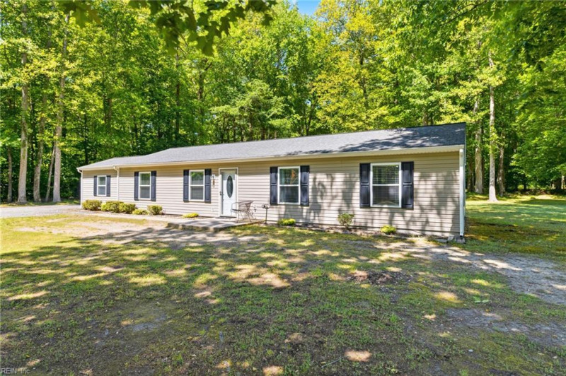 Photo 3 of 24 residential for sale in Gloucester County virginia Photo 3 of 24 residential for sale in Gloucester County virginia