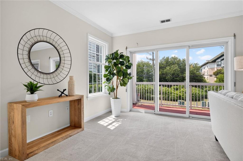 Photo 5 of 28 residential for sale in Virginia Beach virginia