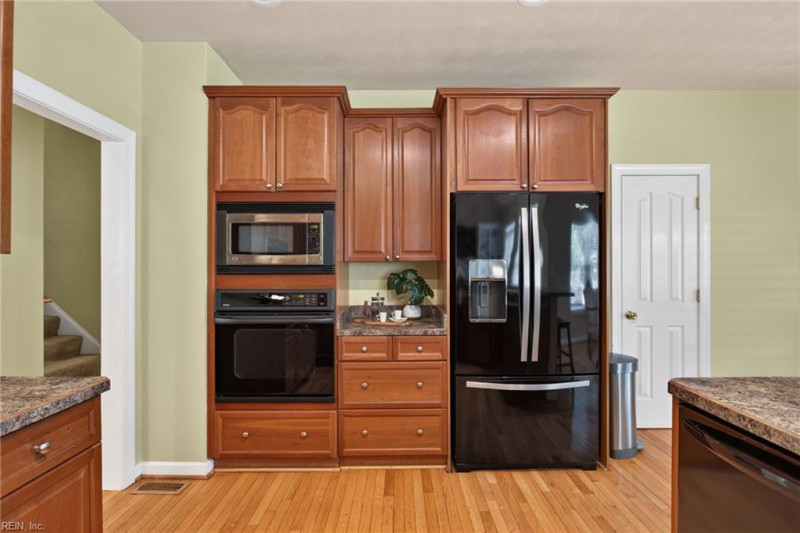 Photo 19 of 50 residential for sale in Chesapeake virginia Photo 19 of 50 residential for sale in Chesapeake virginia