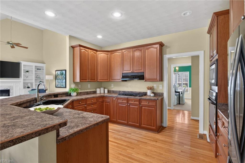 Photo 3 of 50 residential for sale in Chesapeake virginia Photo 3 of 50 residential for sale in Chesapeake virginia