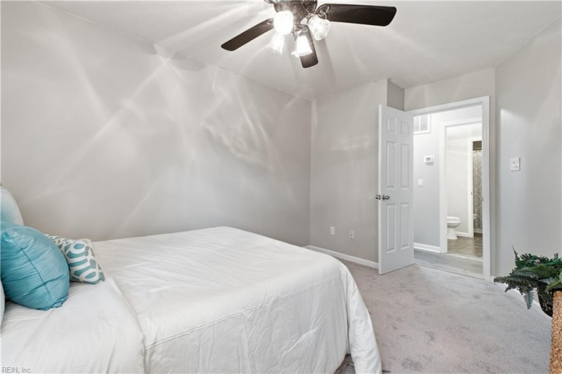 Photo 19 of 32 residential for sale in Virginia Beach virginia