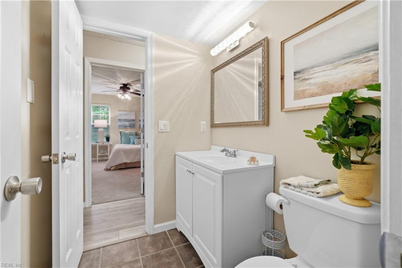 Photo 23 of 32 residential for sale in Virginia Beach virginia