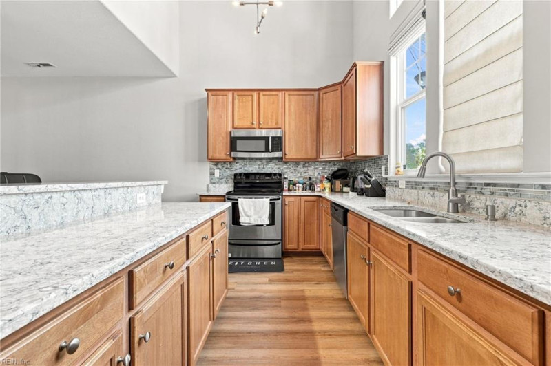 Photo 10 of 35 residential for sale in Virginia Beach virginia