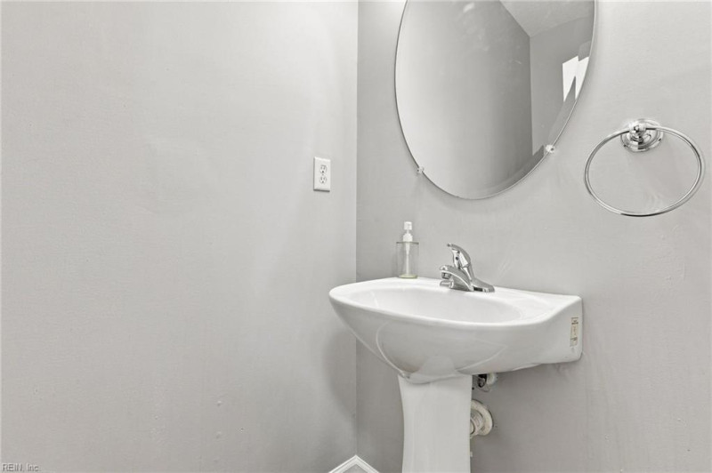 Photo 8 of 35 residential for sale in Virginia Beach virginia