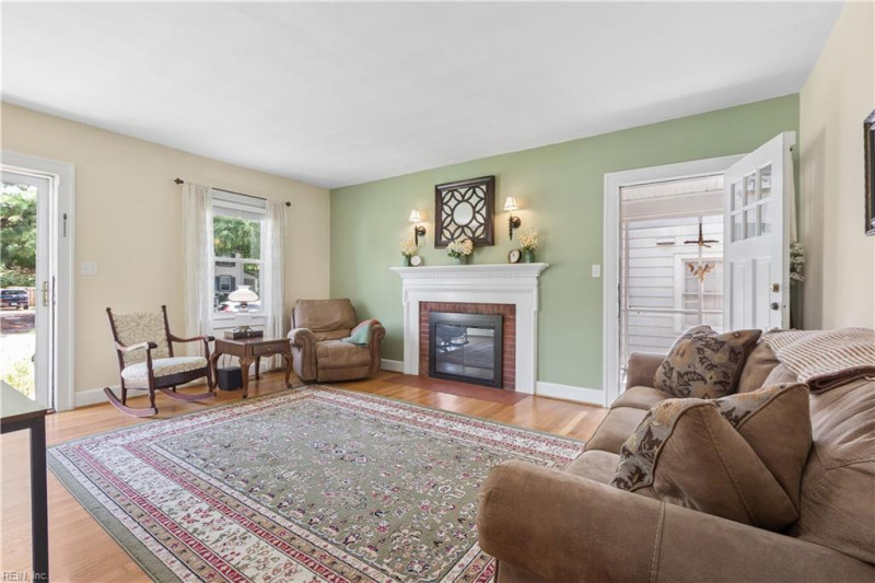 Photo 4 of 36 residential for sale in Hampton virginia Photo 4 of 36 residential for sale in Hampton virginia