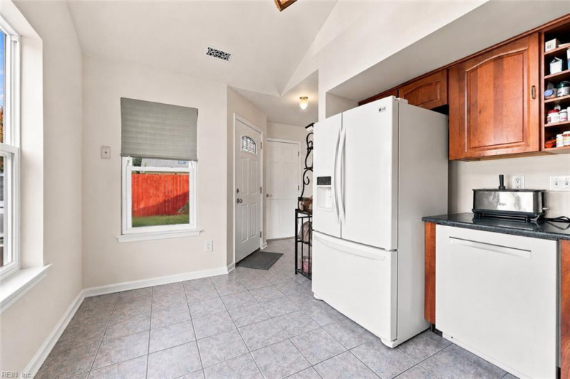 Photo 11 of 21 residential for sale in Newport News virginia