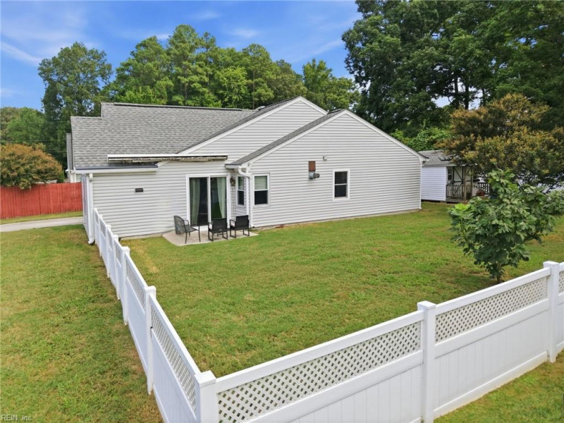 Photo 17 of 21 residential for sale in Newport News virginia