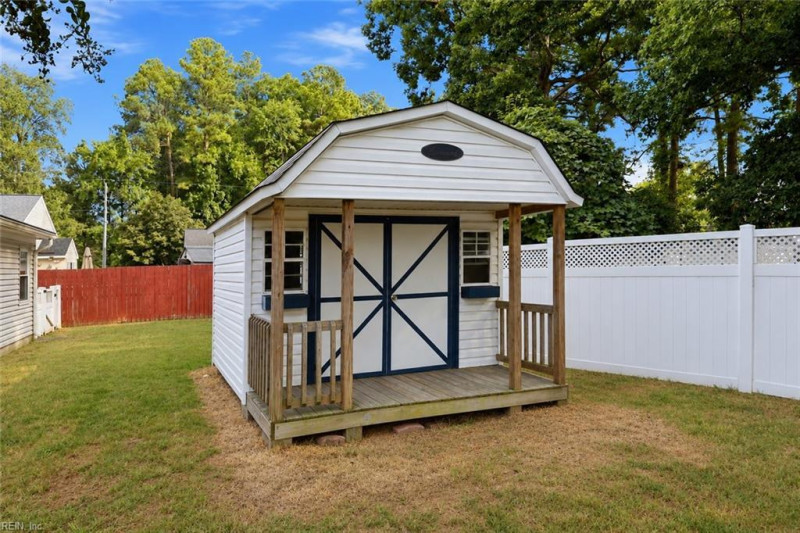Photo 18 of 21 residential for sale in Newport News virginia