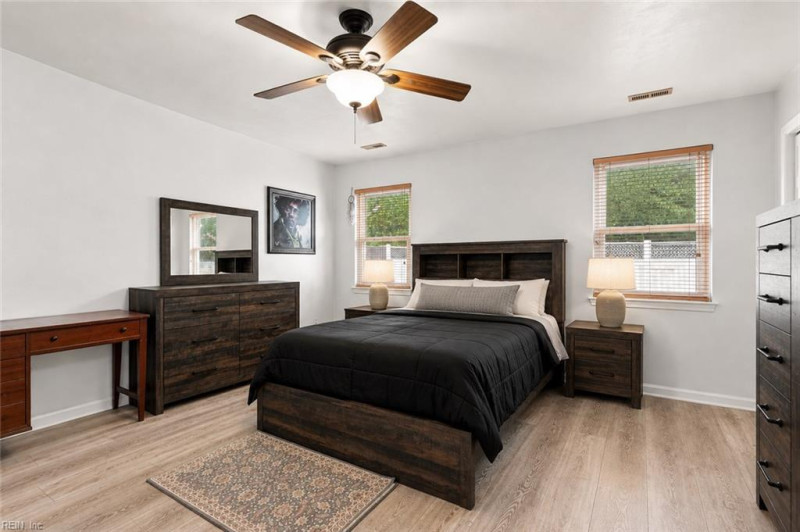 Photo 4 of 21 residential for sale in Newport News virginia