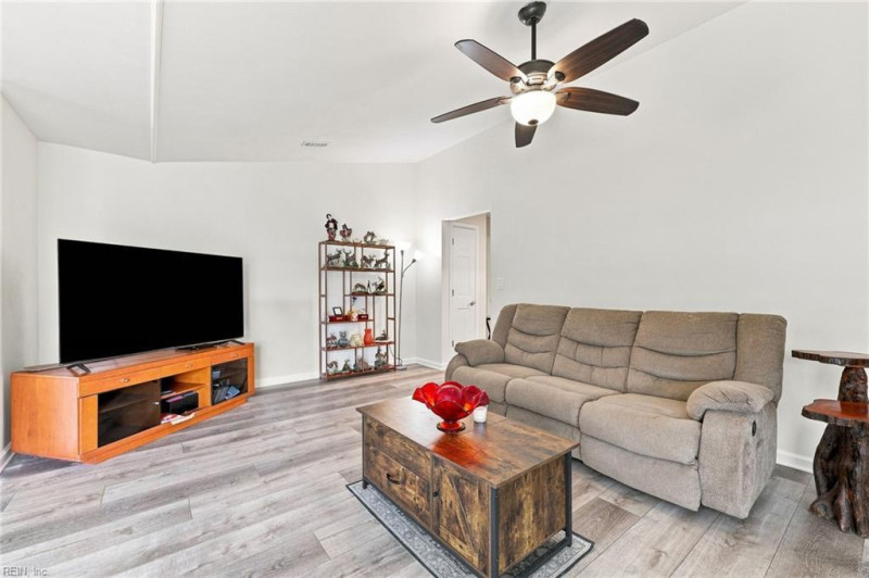 Photo 7 of 21 residential for sale in Newport News virginia