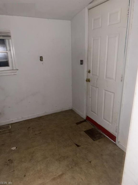 Photo 13 of 20 residential for sale in Norfolk virginia