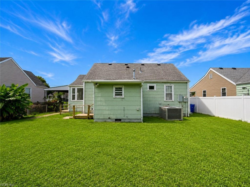 Photo 2 of 20 residential for sale in Norfolk virginia