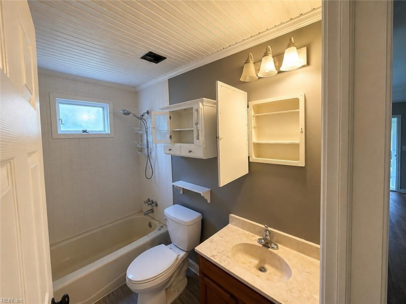 Photo 9 of 20 residential for sale in Norfolk virginia