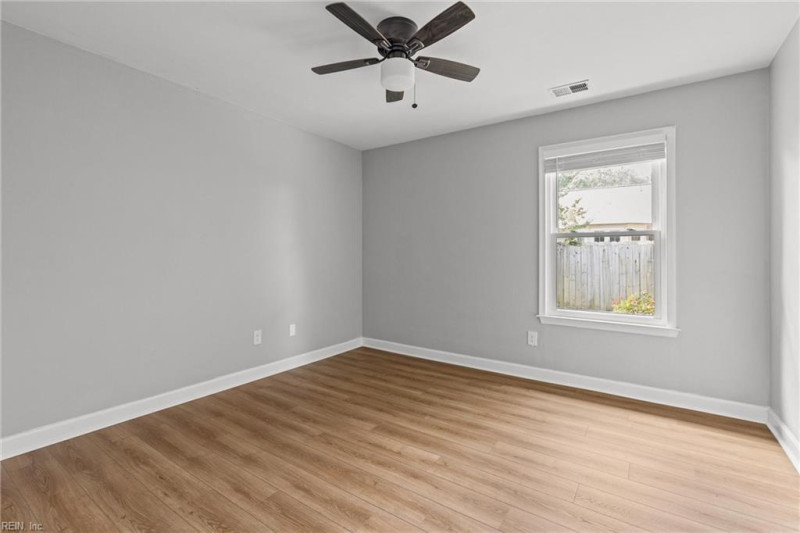 Photo 15 of 22 residential for sale in Virginia Beach virginia