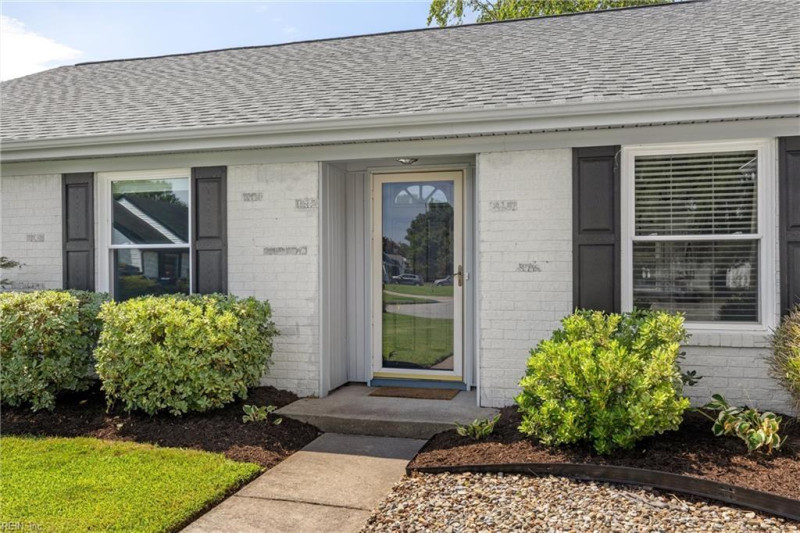 Photo 2 of 22 residential for sale in Virginia Beach virginia