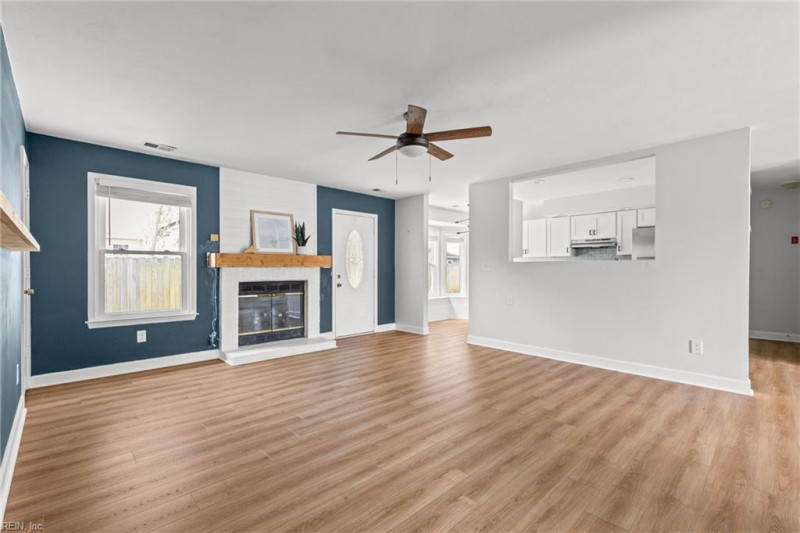 Photo 5 of 22 residential for sale in Virginia Beach virginia