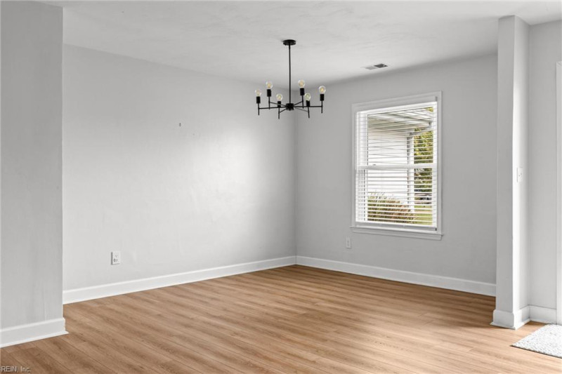 Photo 6 of 22 residential for sale in Virginia Beach virginia