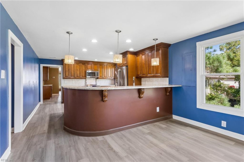 Photo 16 of 46 residential for sale in Poquoson virginia