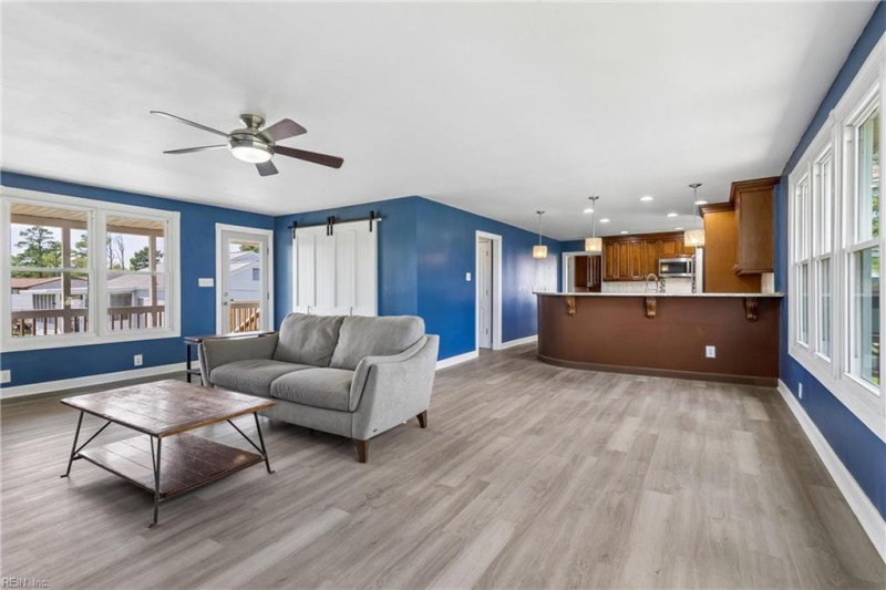 Photo 19 of 46 residential for sale in Poquoson virginia