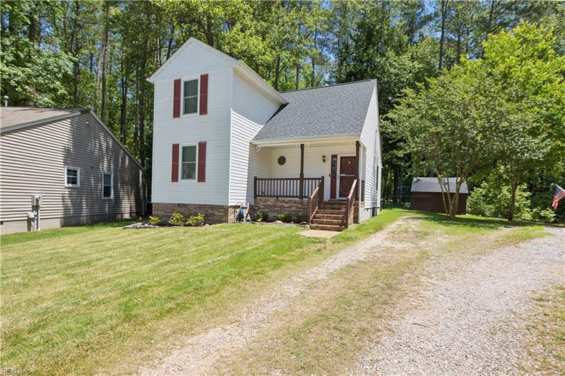 Photo 2 of 25 residential for sale in James City County virginia