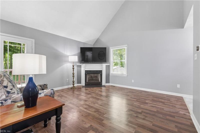 Photo 5 of 25 residential for sale in James City County virginia