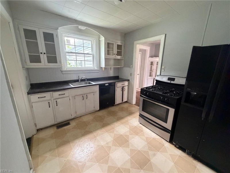 Photo 5 of 22 residential for sale in Norfolk virginia Photo 5 of 22 residential for sale in Norfolk virginia