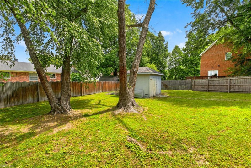 Photo 40 of 43 residential for sale in Chesapeake virginia Photo 40 of 43 residential for sale in Chesapeake virginia