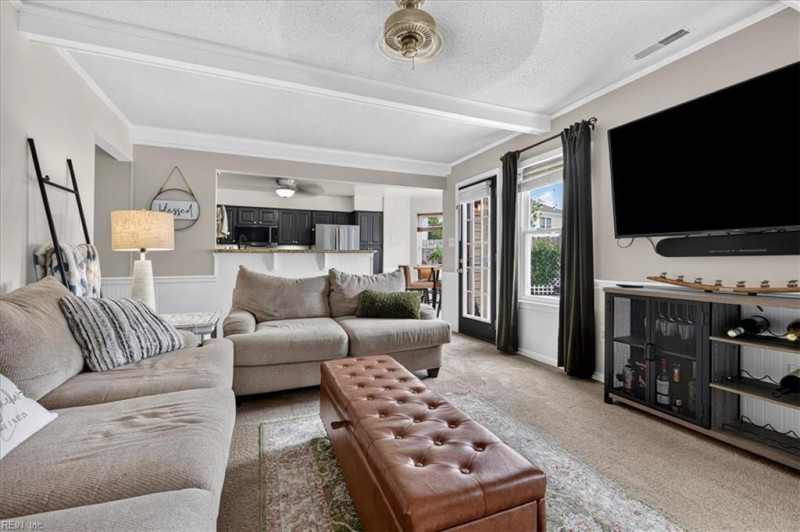 Photo 21 of 47 residential for sale in Virginia Beach virginia