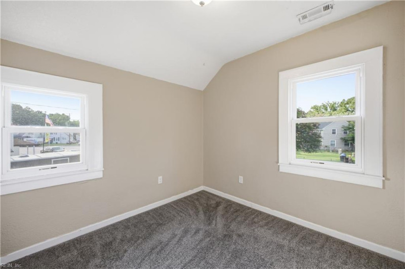 Photo 10 of 20 residential for sale in Portsmouth virginia