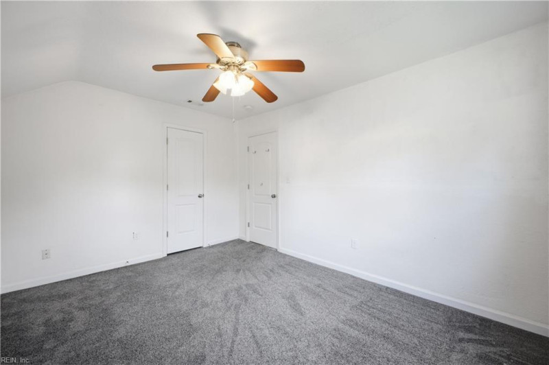 Photo 15 of 20 residential for sale in Portsmouth virginia