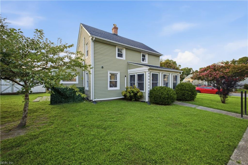 Photo 19 of 20 residential for sale in Portsmouth virginia