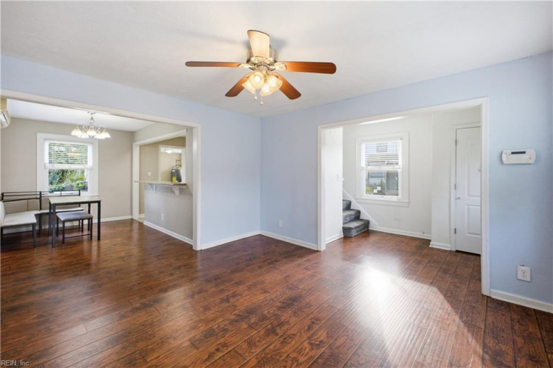 Photo 3 of 20 residential for sale in Portsmouth virginia