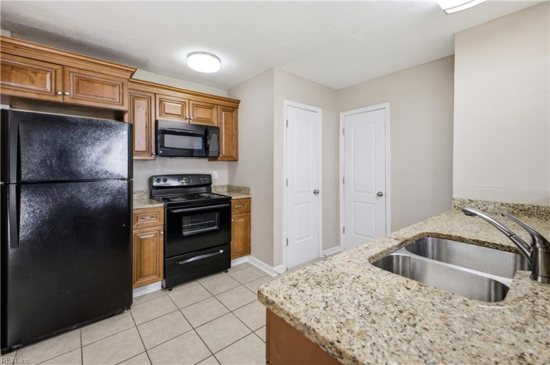 Photo 6 of 20 residential for sale in Portsmouth virginia