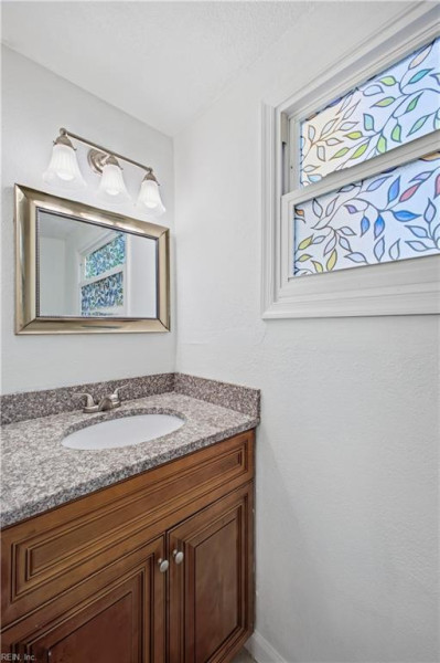 Photo 9 of 20 residential for sale in Portsmouth virginia
