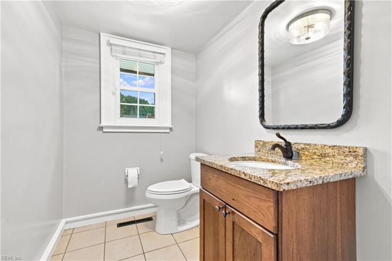 Photo 11 of 30 residential for sale in Virginia Beach virginia