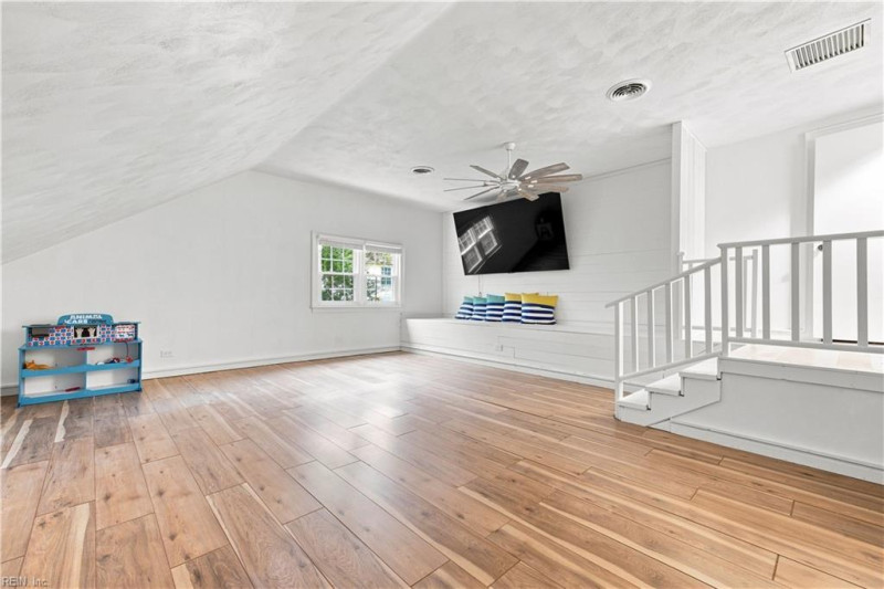 Photo 15 of 30 residential for sale in Virginia Beach virginia